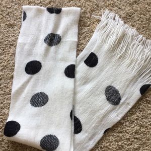 New York & Company scarf